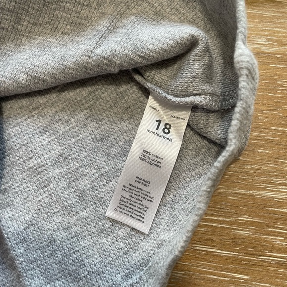 Carters Long Sleeve Thermal Christmas Santa 18 months - Picture 2 of 5